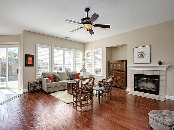 3rd image of 1129 Galston Dr