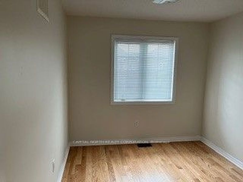 Brampton House for rent - 3 Bedrooms — photo 23