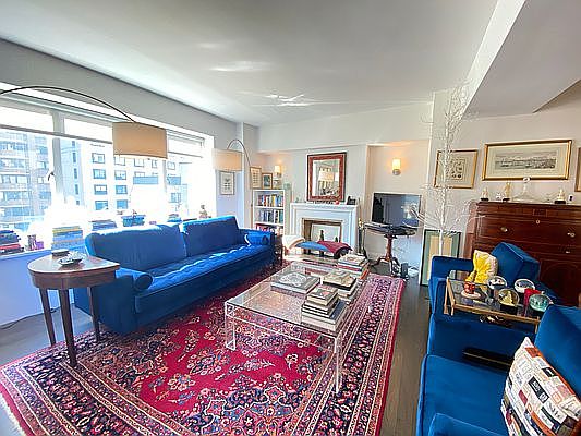 1st image of 40 Central Park S #15F