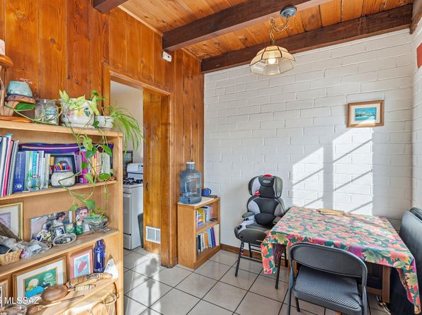 tucson-arizona-458257355 picture