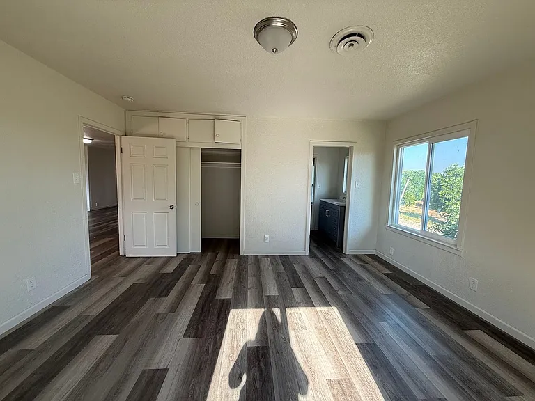 8897 Jacobs Ave — Photo 15