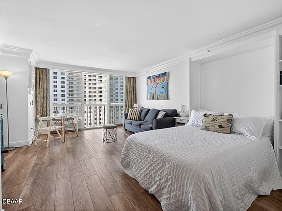 5th image of 2700 N Atlantic Ave #919