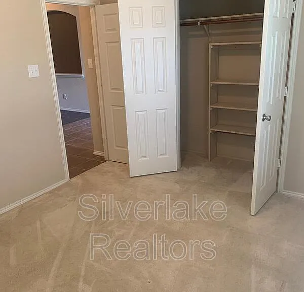 2209 Scott Creek Dr — Photo 2