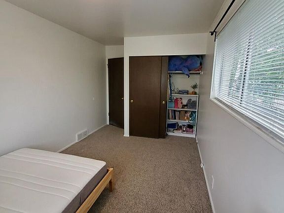 5th image of 2330 E Fisher Ln