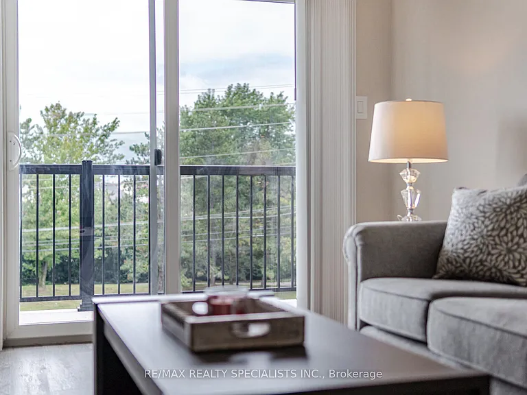 610 Farmstead Dr #315 — Photo 14