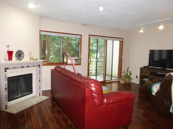 1019 156th Ave NE APT B5, Bellevue, WA 98007