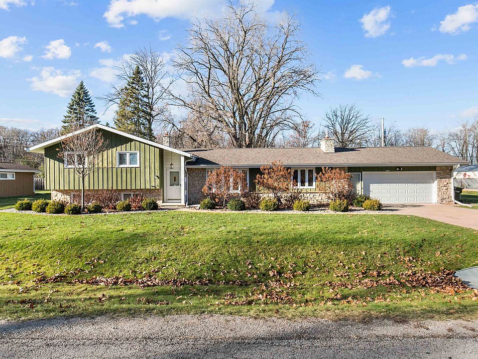 1st image of 2637 Oakcrest Dr