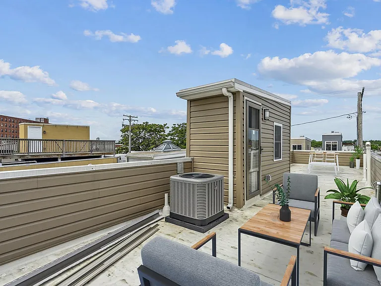 619 Wyeth St #1 — Photo 29