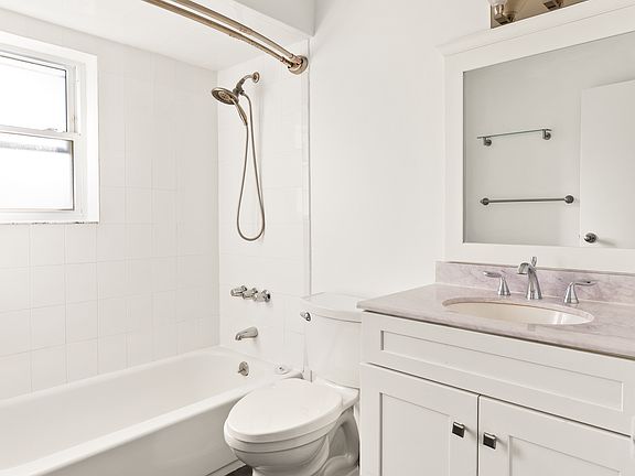3rd image of 1200 Prospect Ave #2