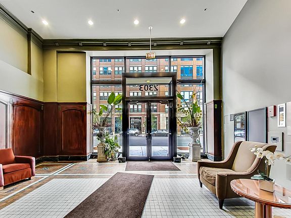 4th image of 2303 S Michigan Ave APT 211
