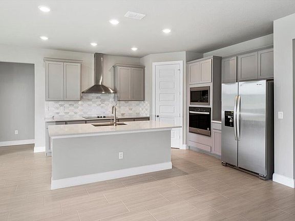 3rd image of 6326 NW Sweetwood Drive
