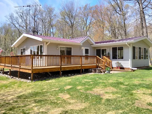 2731 Lynx St, Mora, MN 55051