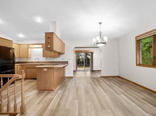 2212 21st Ave SW, Minot, ND 58701