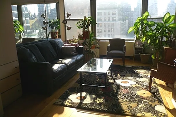 Rented by Akam Sales and Brokerage | media 16