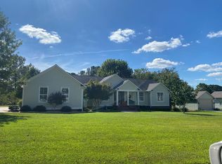 138 Sweetwater Dr, Thomasville, GA 31757