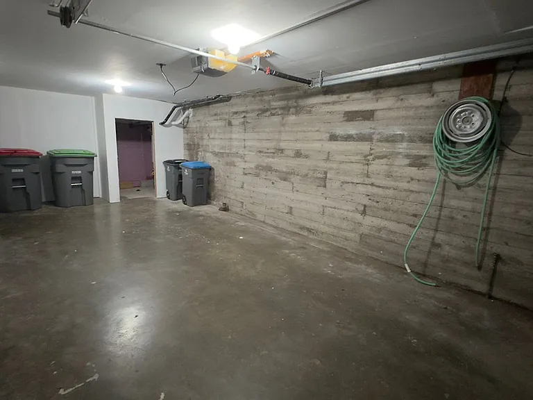 322 Pleasant Ave — Photo 12