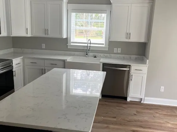 101 Cravey Ln, Rincon, GA 31326