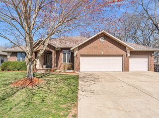 5199 E Hackberry St, Springfield, MO 65809