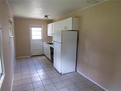 5th image of 223 Rawson Dr