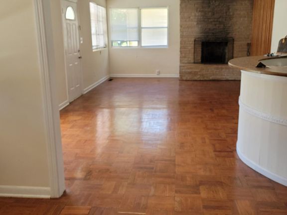 4th image of 7055 San Jose Blvd