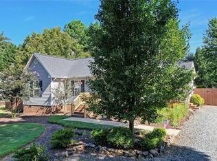 135 Durhams Trl, Reidsville, NC 27320