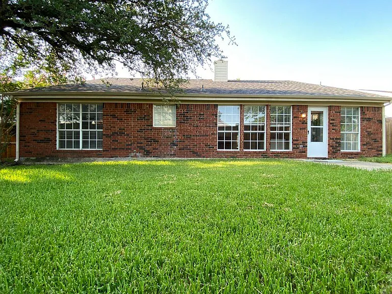 4108 Norcross Dr — Photo 12