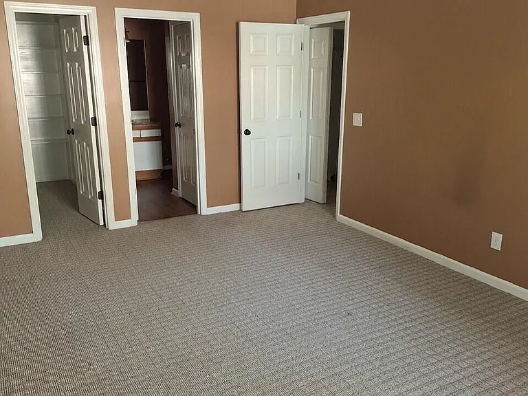 143 Pine Branches Close — Photo 9