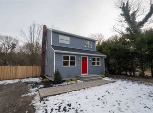 16 Northfield Rd, Middle Island, NY 11953