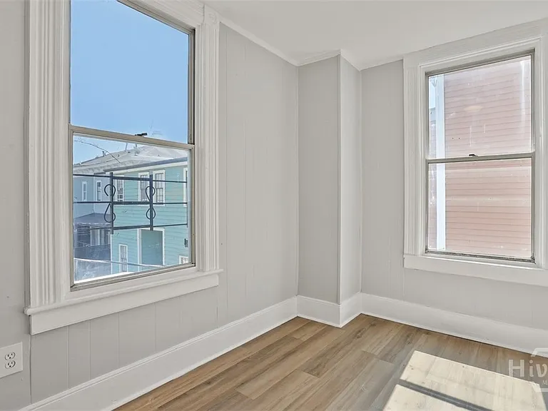 1112 Barnard St #A — Photo 32