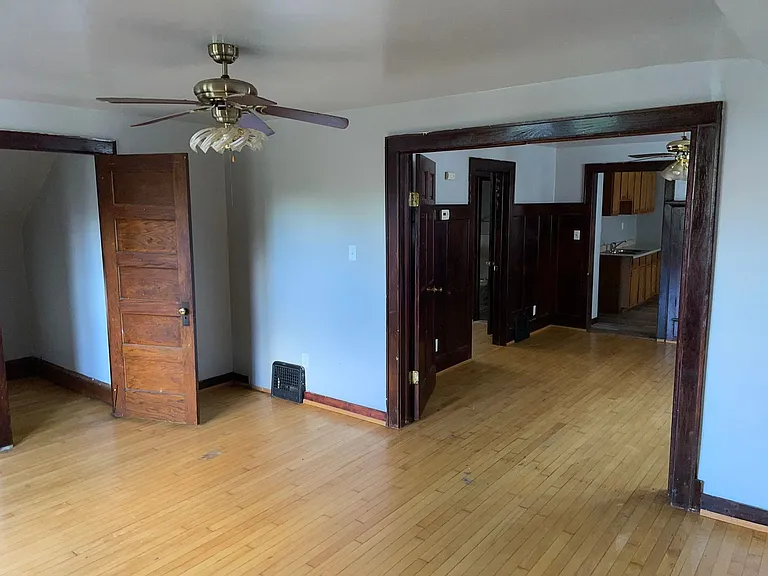 3338A N Richards St — Photo 1