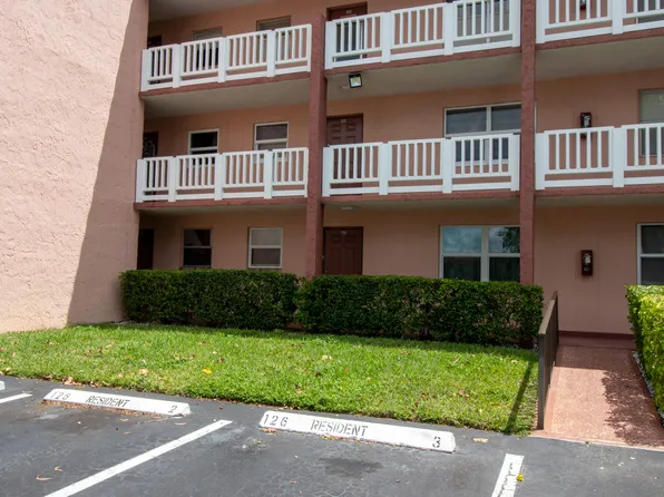 9621 Sunrise Lakes Boulevard #102, Sunrise, FL 33322