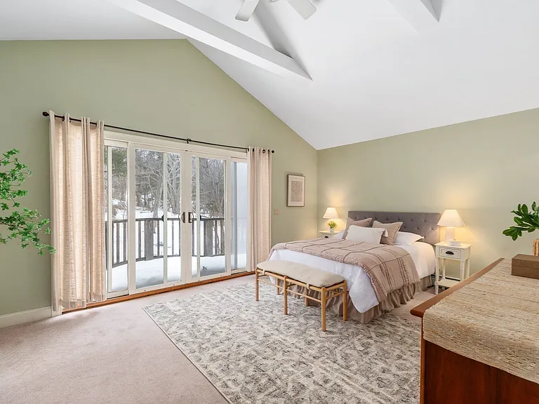 32 Witham St #B — Photo 13