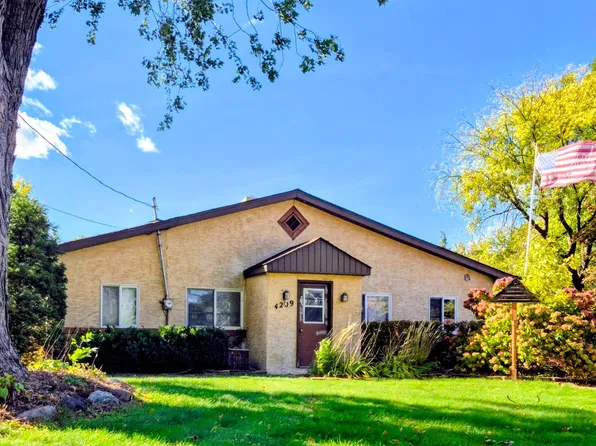 4209 Lakewood Ave, White Bear Township, MN 55110