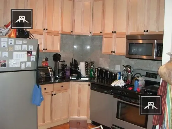 189 Winthrop Rd, Brookline, MA