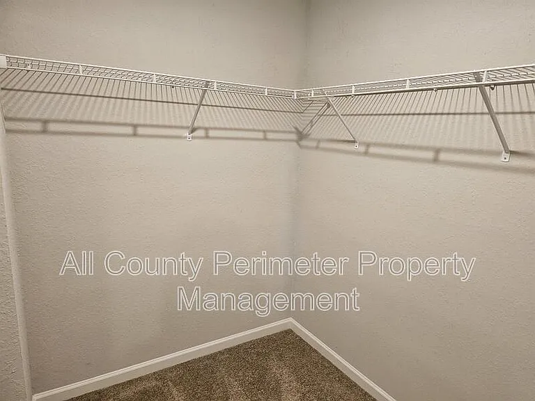303 Augusta Woods Dr — Photo 10