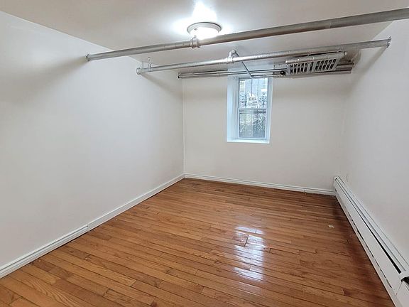 2nd image of 3310 Colden Ave #B