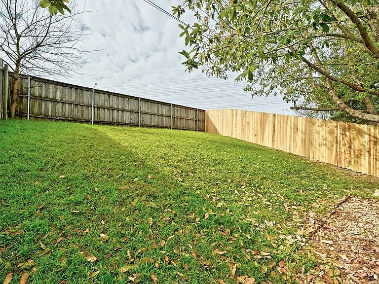 1201 Salem Park Ct — Photo 27