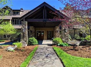121 Firefly Cv UNIT 102, Lake Lure, NC 28746