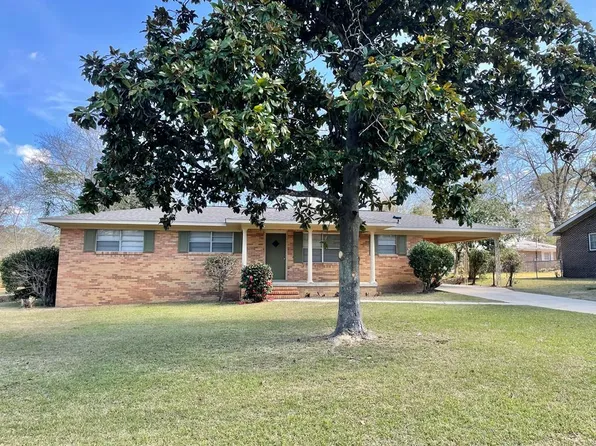 303 Mustang Dr, Dothan, AL 36301