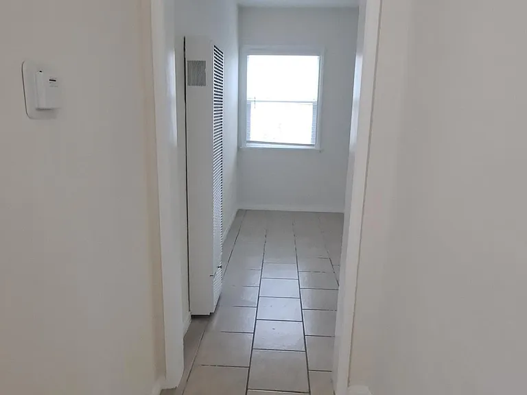 115 E Tamarack Ave #4 — Photo 15
