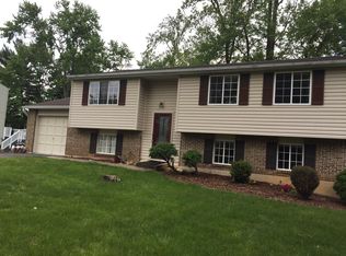 2802 Logway Rd, Vienna, VA 22181