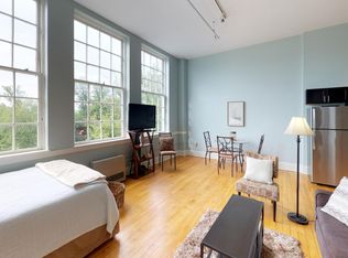 75 Bank St APT 210, Lebanon, NH 03766