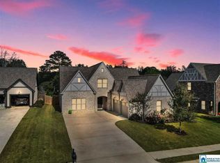 8189 Caldwell Dr, Trussville, AL 35173