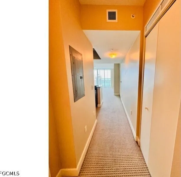 2 bed, 2.0 bath, 1008 sqft, $1,750 — Photo 4