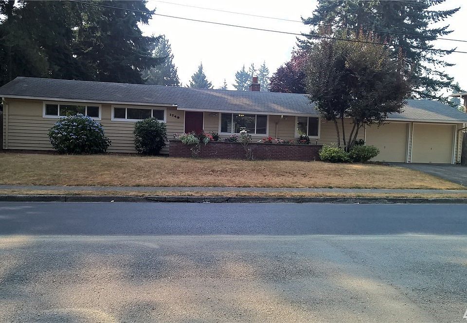 1st image of 1749 162nd Ave NE