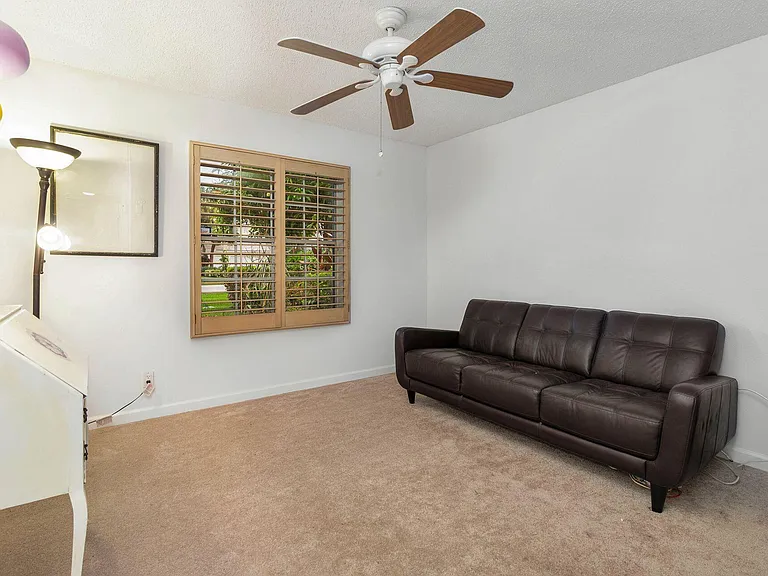 9358 Heathridge Dr — Photo 15