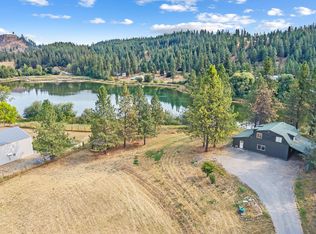 943 Mission Lake Rd, Kettle Falls, WA 99141