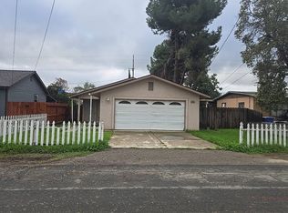 14183 Walnut St, Armona, CA 93202