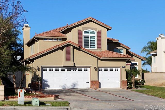 2nd image of 2724 S Buena Vista Ave