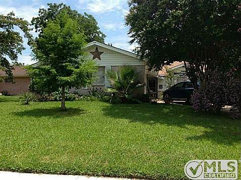 2nd image of 812 Wyche Dr